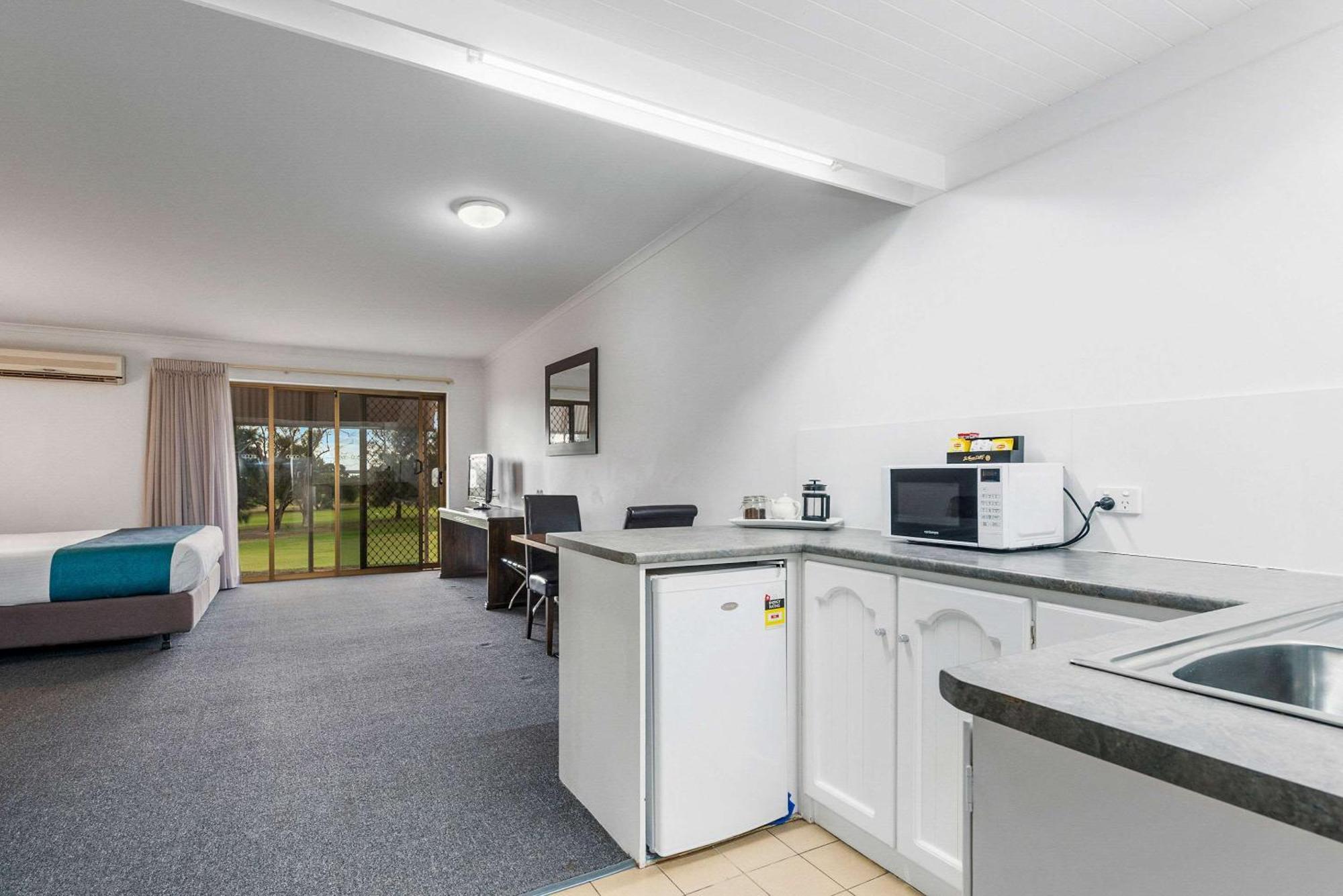 Comfort Inn & Suites Riverland Barmera Екстер'єр фото